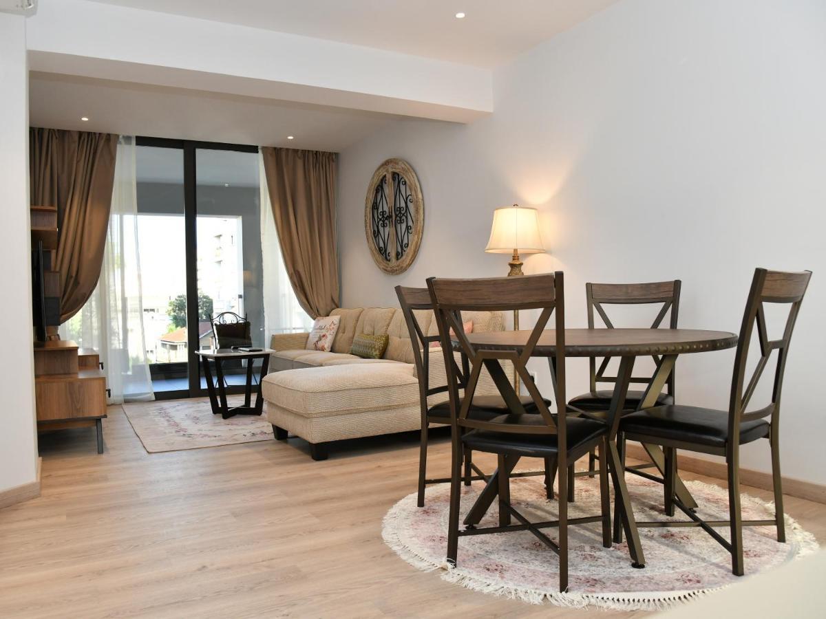 Baz Tower Aparthotel Никозия Екстериор снимка