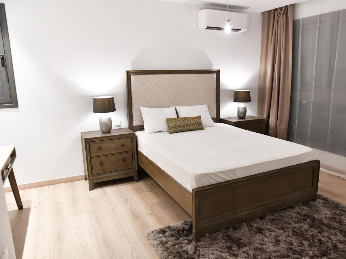 Baz Tower Aparthotel Никозия Екстериор снимка