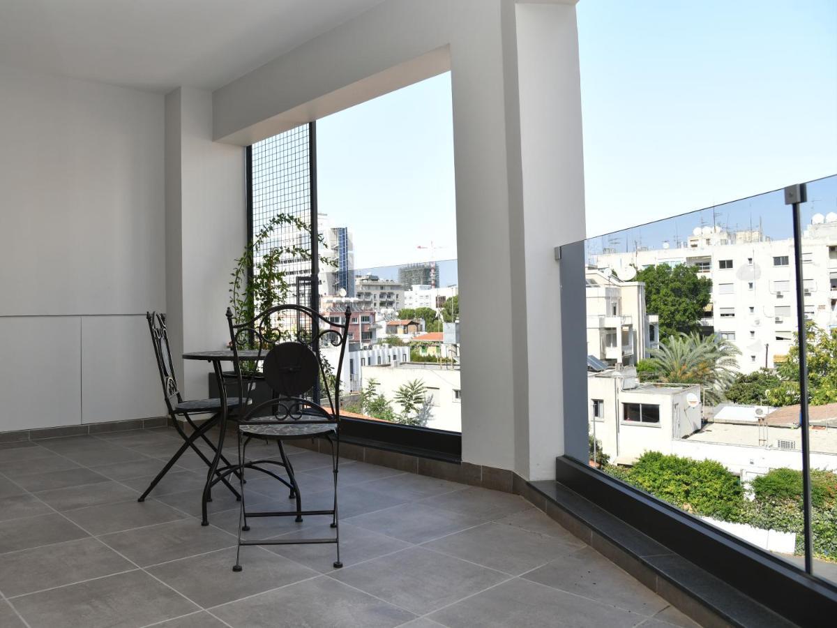 Baz Tower Aparthotel Никозия Екстериор снимка
